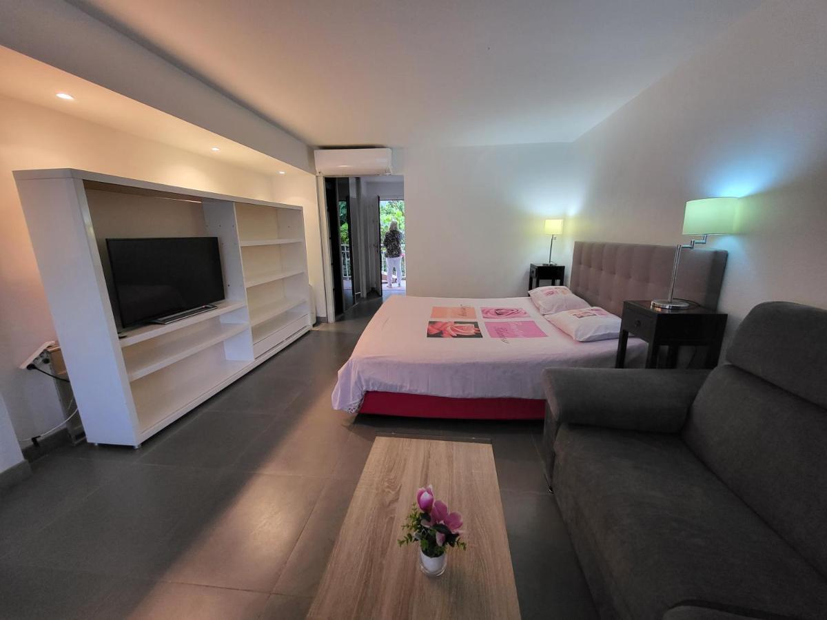Residence Appartement La Vieille Tour Ле-Гозье Экстерьер фото